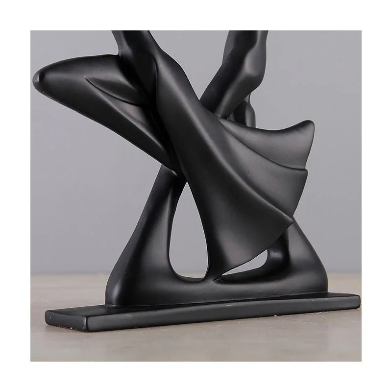 Modern Nordic Couple Figurine