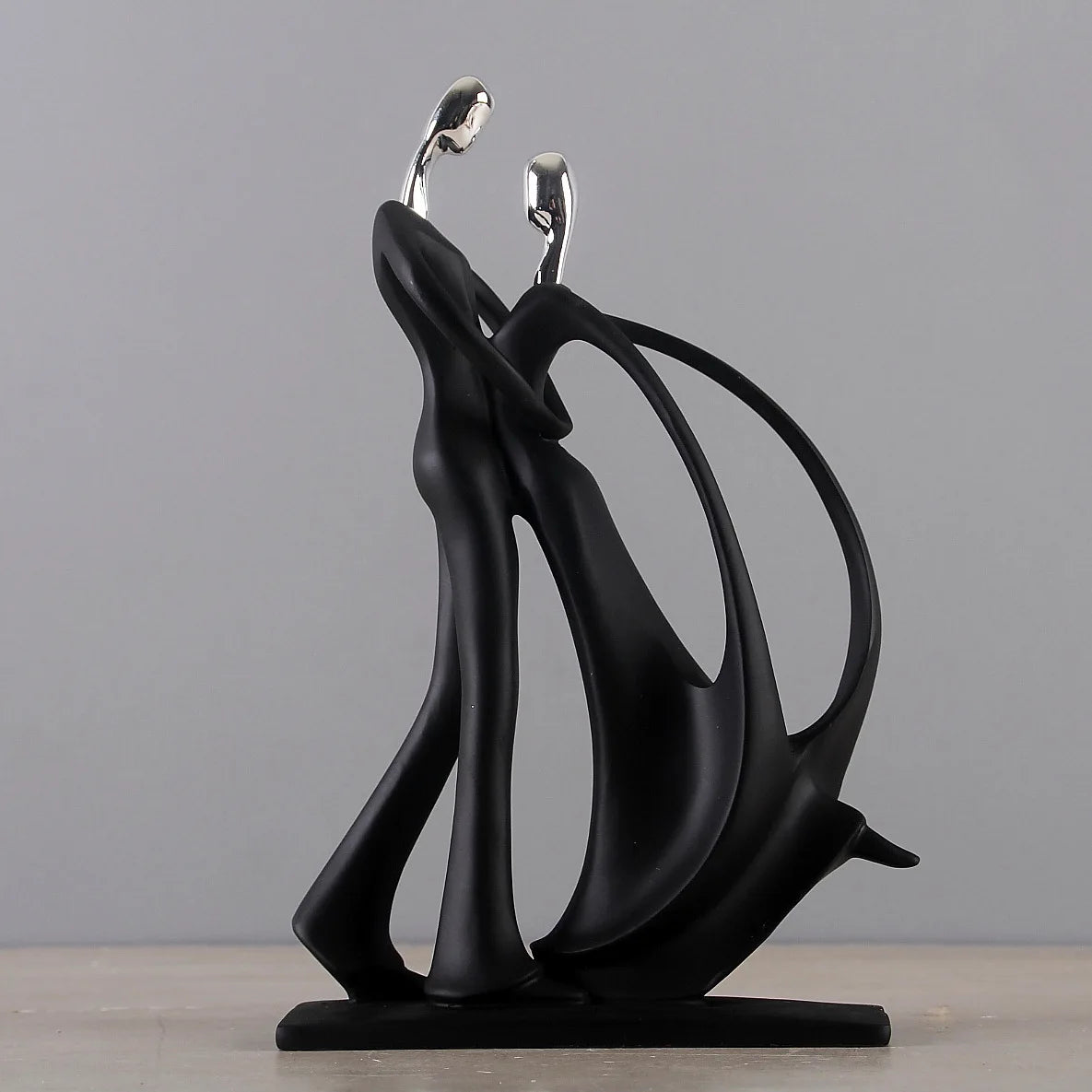 Modern Nordic Couple Figurine
