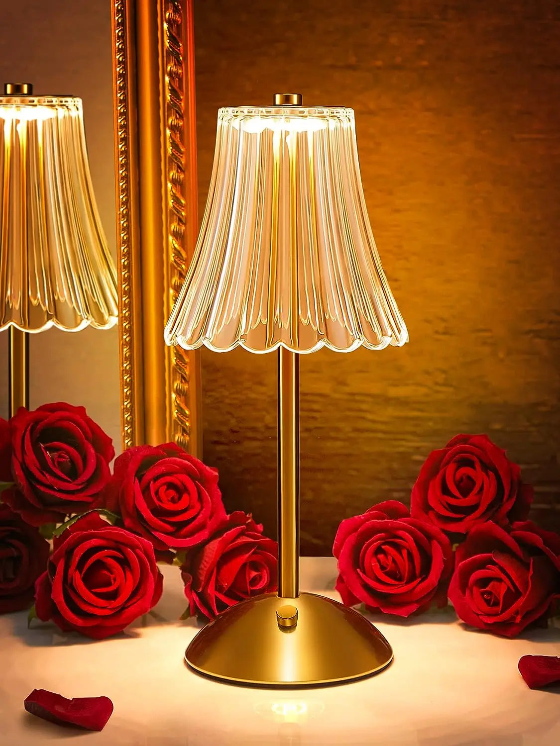 Elegant Romantic Bedside Table Lamp